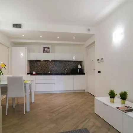 Campanini Apartment Milan